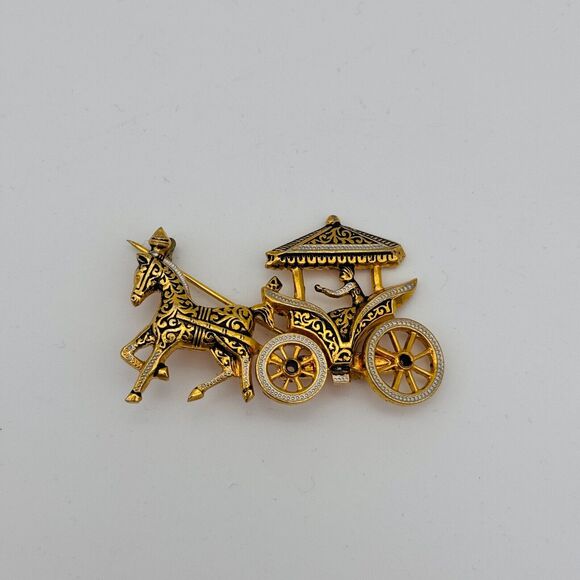 Vintage Horse Carriage Brooch Pin Gold Tone Pony Cart Made in Spain Spin Wheels - Picture 1 of 8
